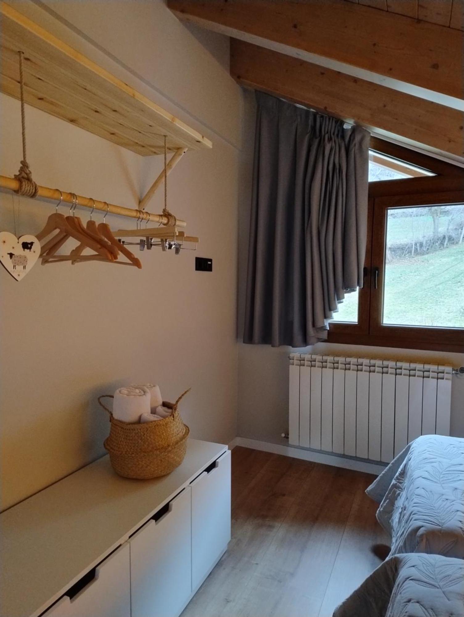 Apartamentos Turisticos: Tu Casa En Sahun מראה חיצוני תמונה