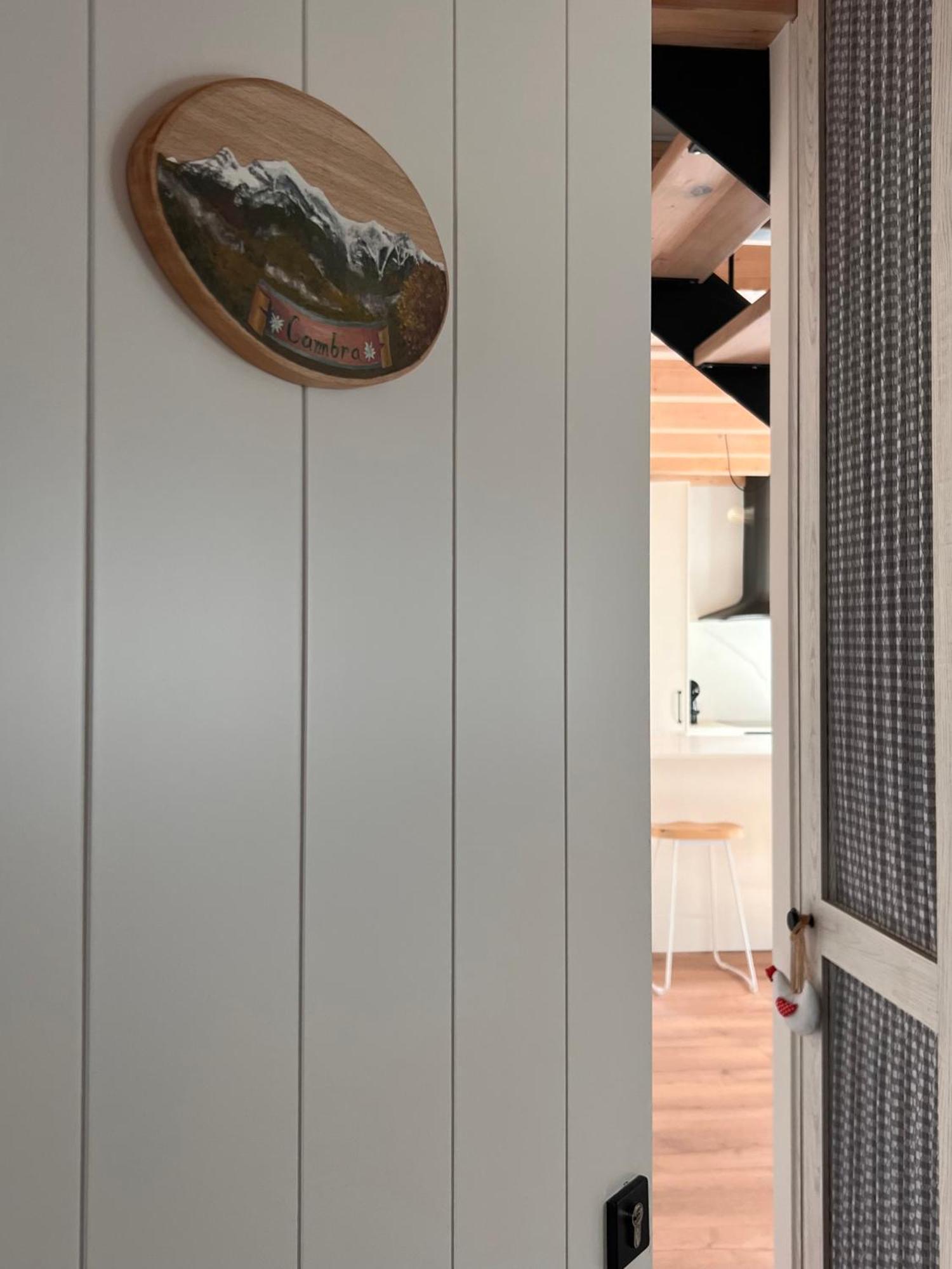 Apartamentos Turisticos: Tu Casa En Sahun מראה חיצוני תמונה