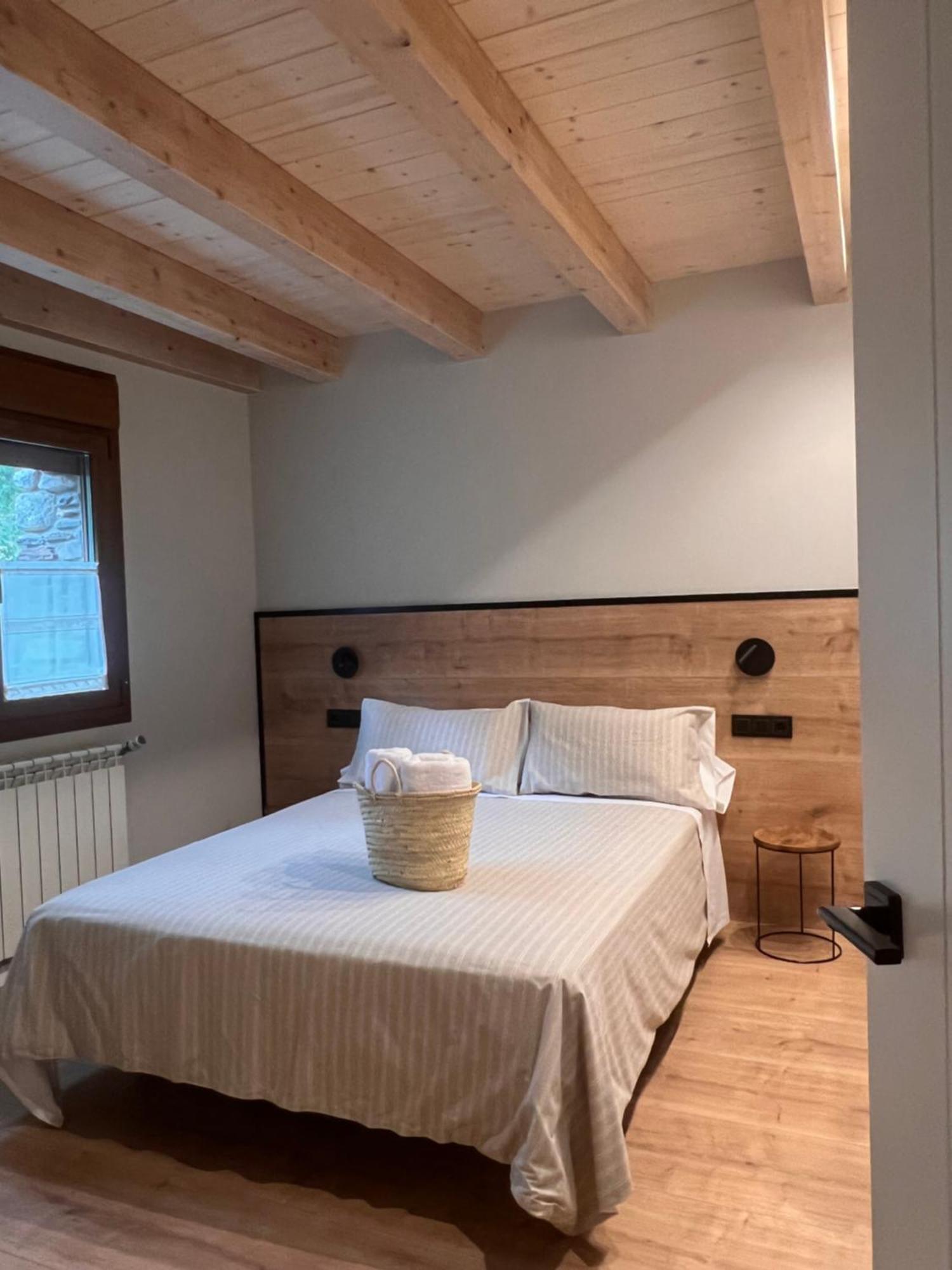 Apartamentos Turisticos: Tu Casa En Sahun מראה חיצוני תמונה